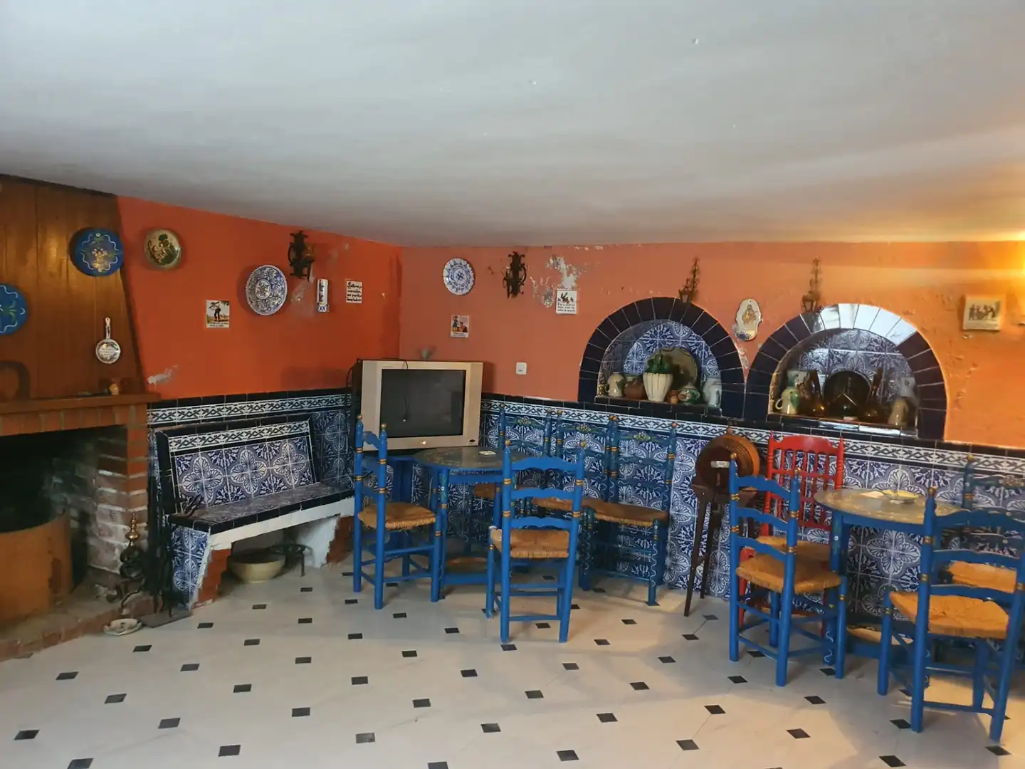 Houses for sale in Talarrubias  with Air Conditioner, Private garden and Storage room