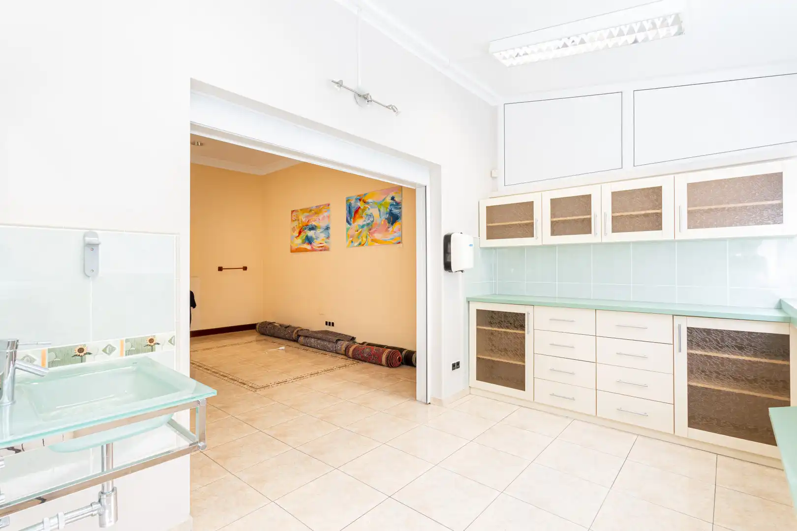 Commercial properties for sale in Marbella  with Air Conditioner and Furnished
