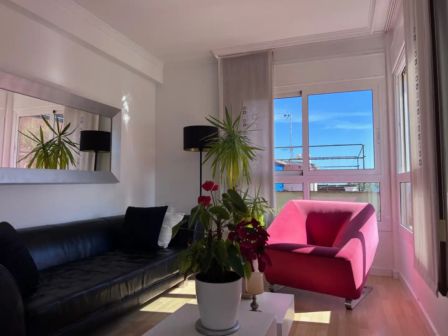 Sala de estar de Dúplex en venta en Vilassar de Dalt con Aire acondicionado, Calefacción y Parquet