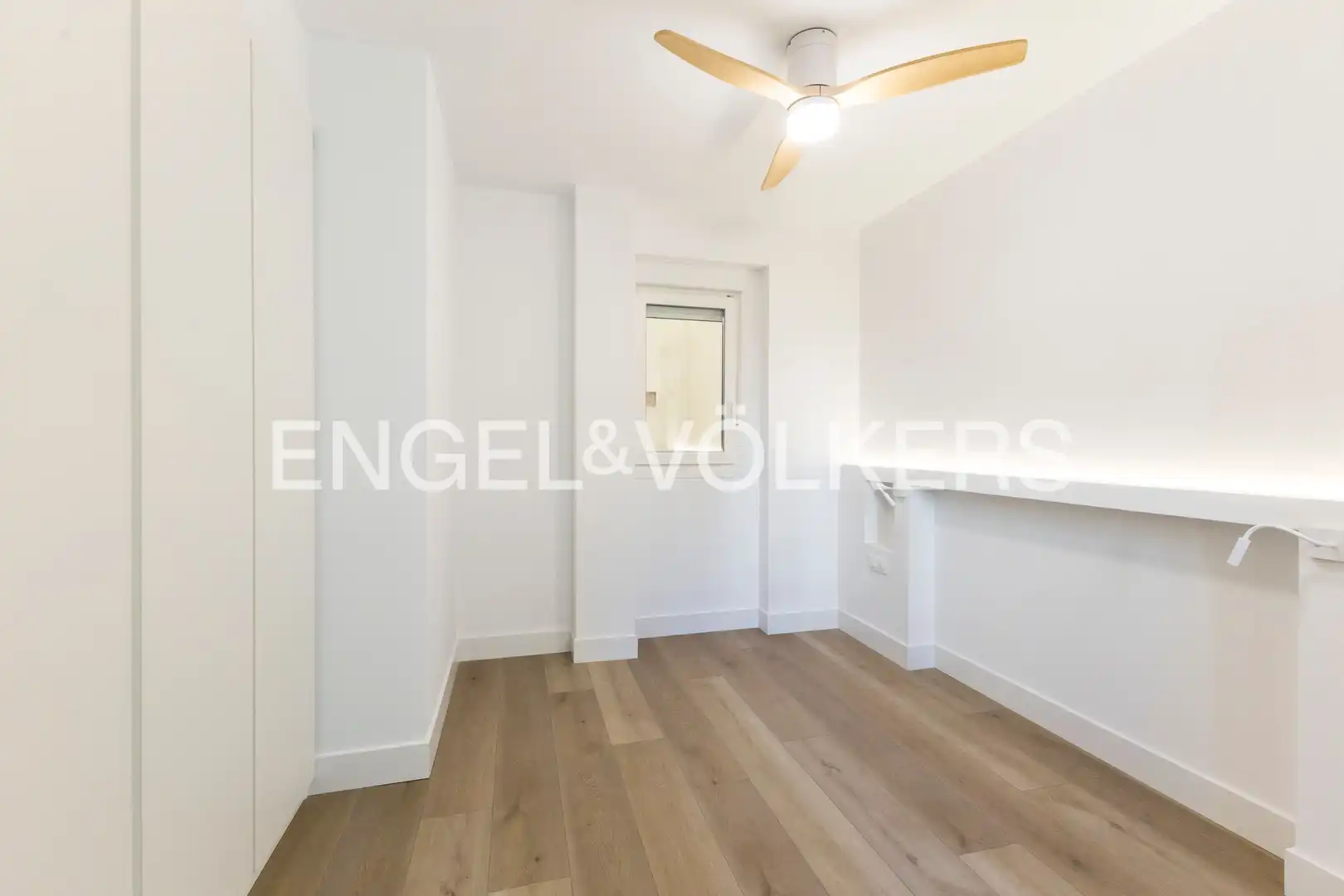 Schlafzimmer von Wohnung zur Miete in Madrid mit Klimaanlage und Heizung