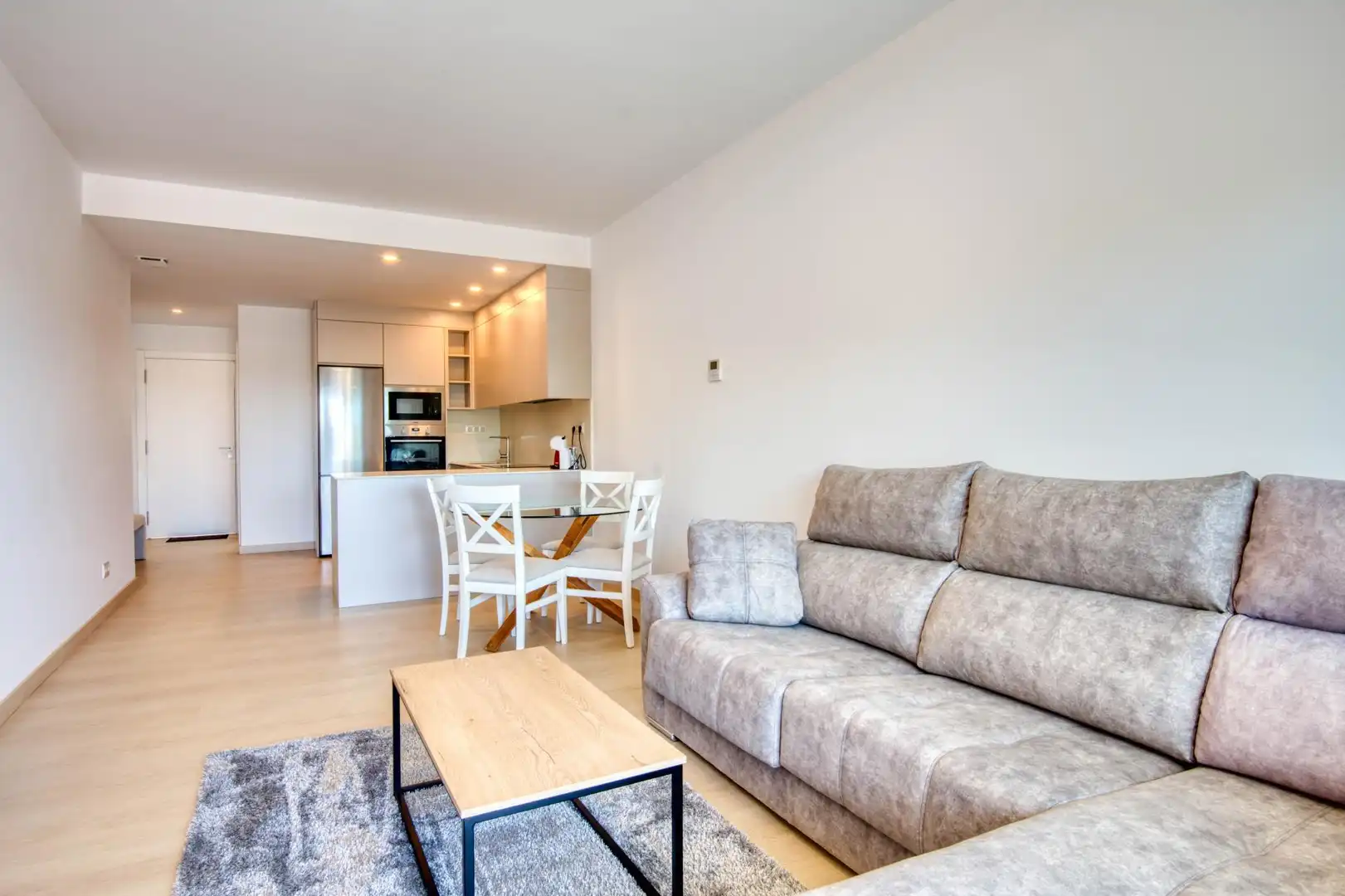 Appartement compact avec piscine à vendre à Carrer Luxemburg 34