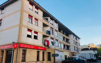 Außenansicht von Wohnung zum verkauf in Liérganes mit Terrasse und Balkon