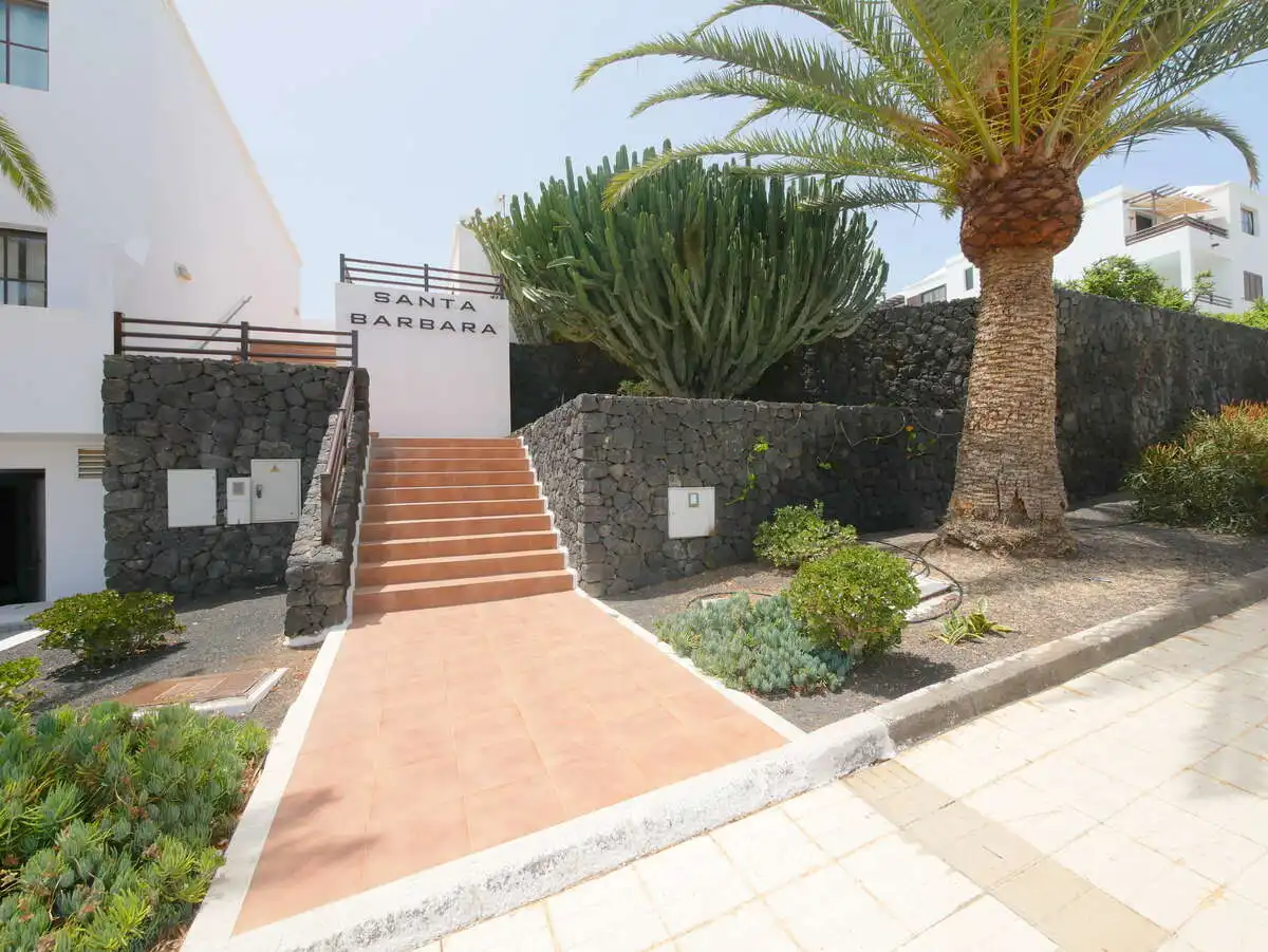 Vista exterior de Apartament en venda en Teguise amb Terrassa, Moblat i Piscina comunitària