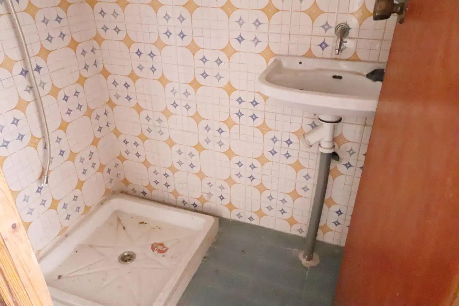Baño de Piso en venta en Íllora con Terraza