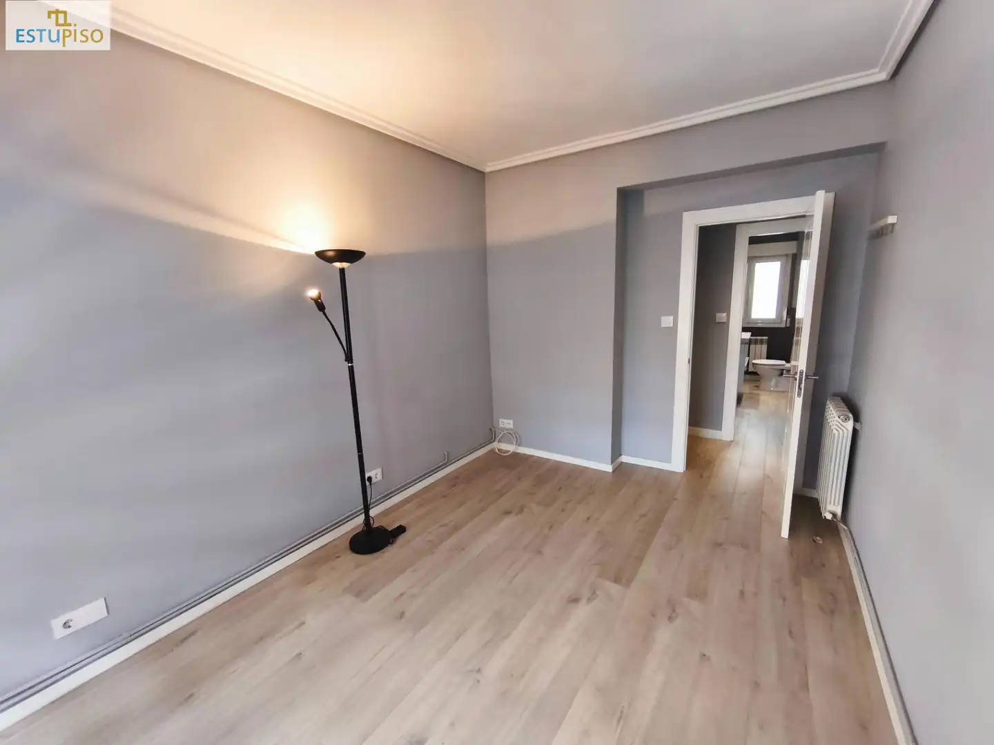 Habitación de Piso en venta en Vitoria - Gasteiz con Calefacción y Trastero