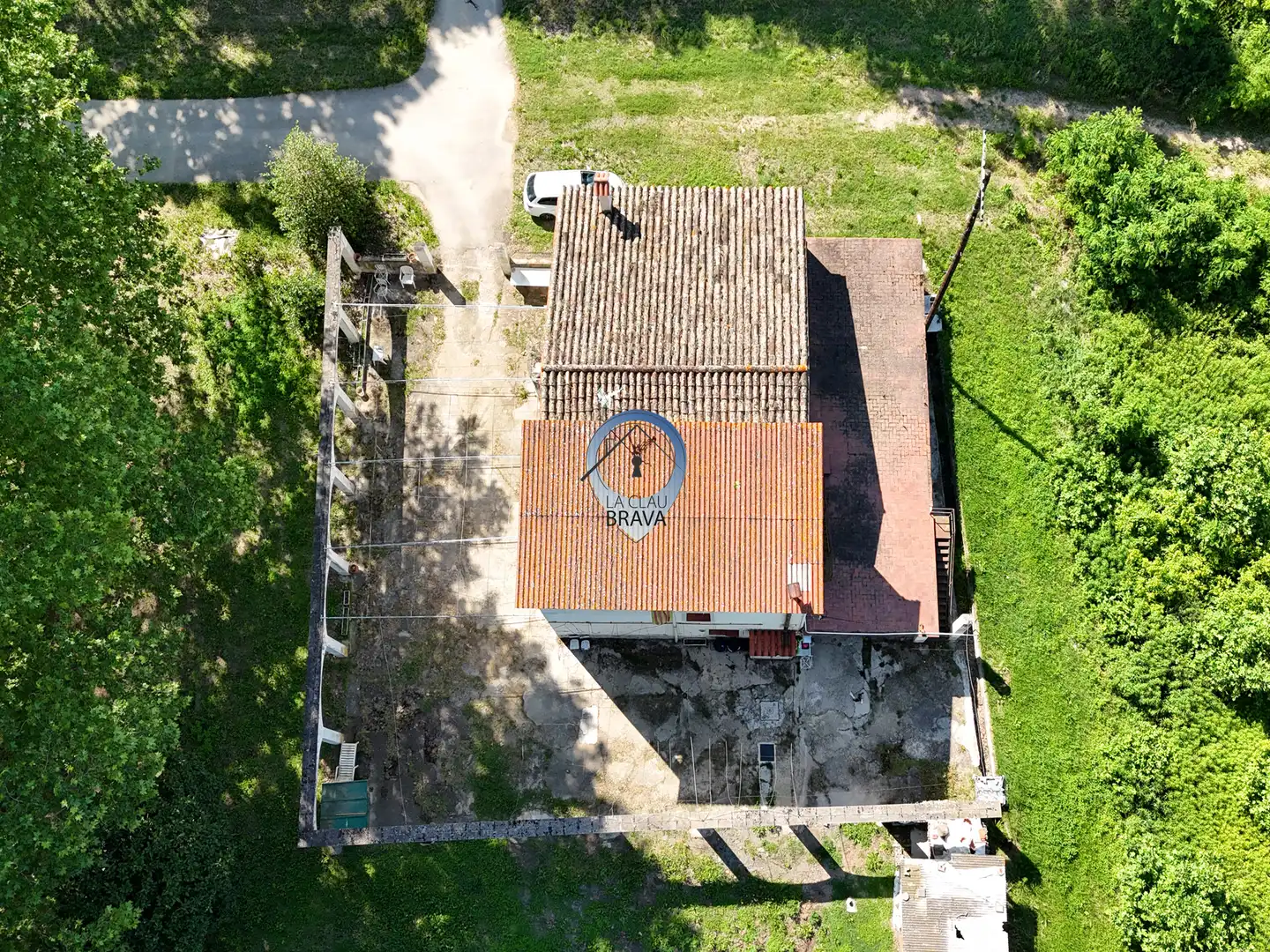 Außenansicht von Country house zum Verkauf in Bescanó mit Heizung, Privatgarten und Terrasse