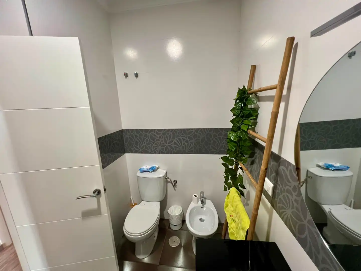 Baño de Piso en venta en Lepe con Aire acondicionado, Calefacción y Terraza