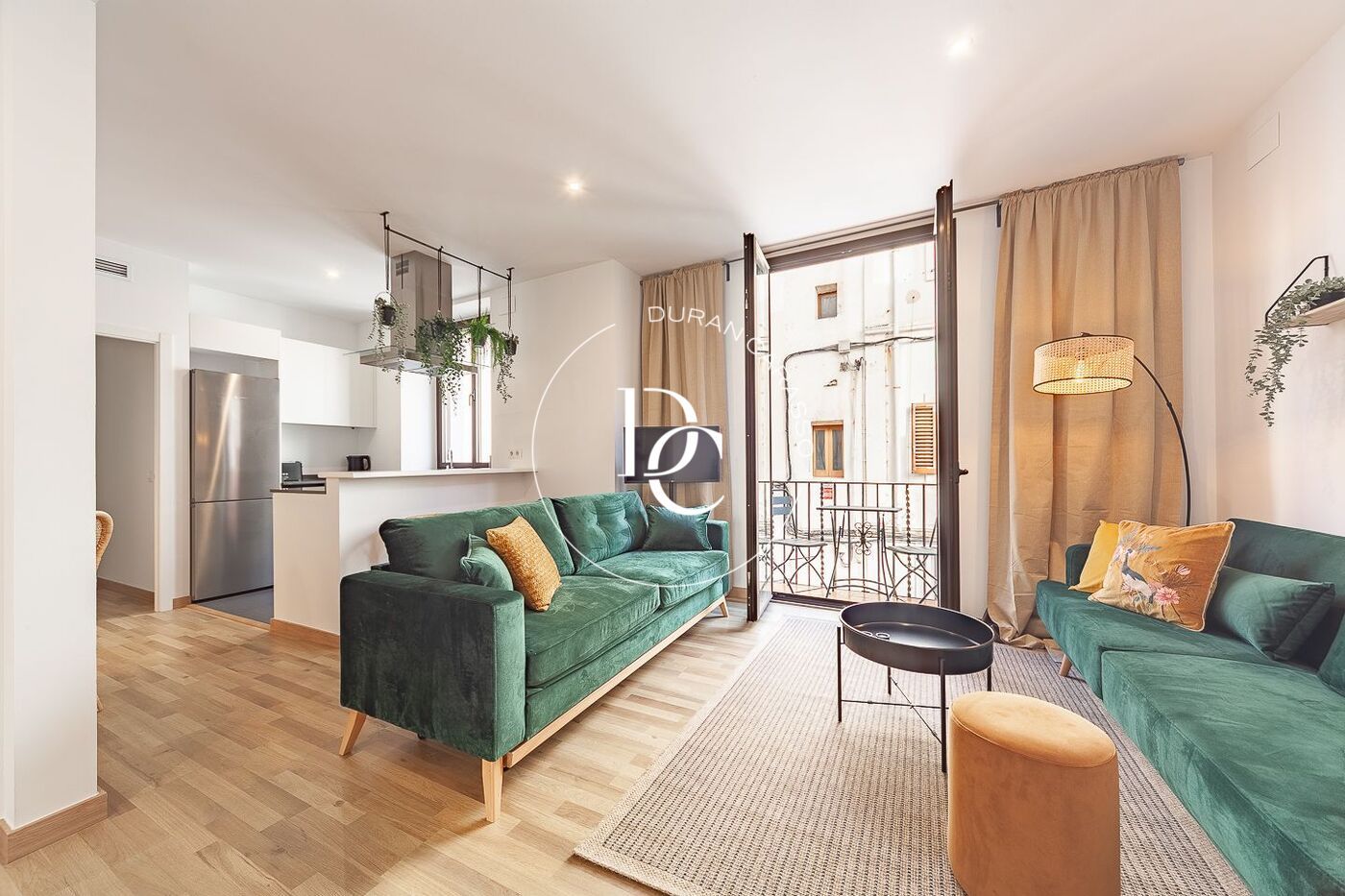 Living room of Flat for sale in Vilanova i la Geltrú  with Air Conditioner, Heating and Terrace