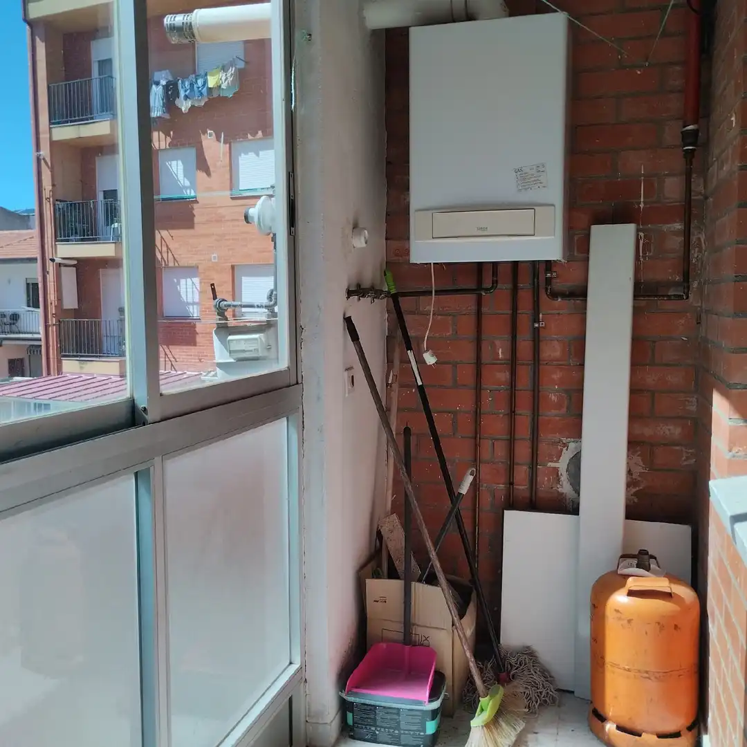 Piso en venta en La Bañeza  con Calefacción y Amueblado
