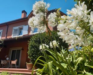 Garden of Single-family semi-detached for sale in Santiago de Compostela   with Heating, Private garden and Community pool