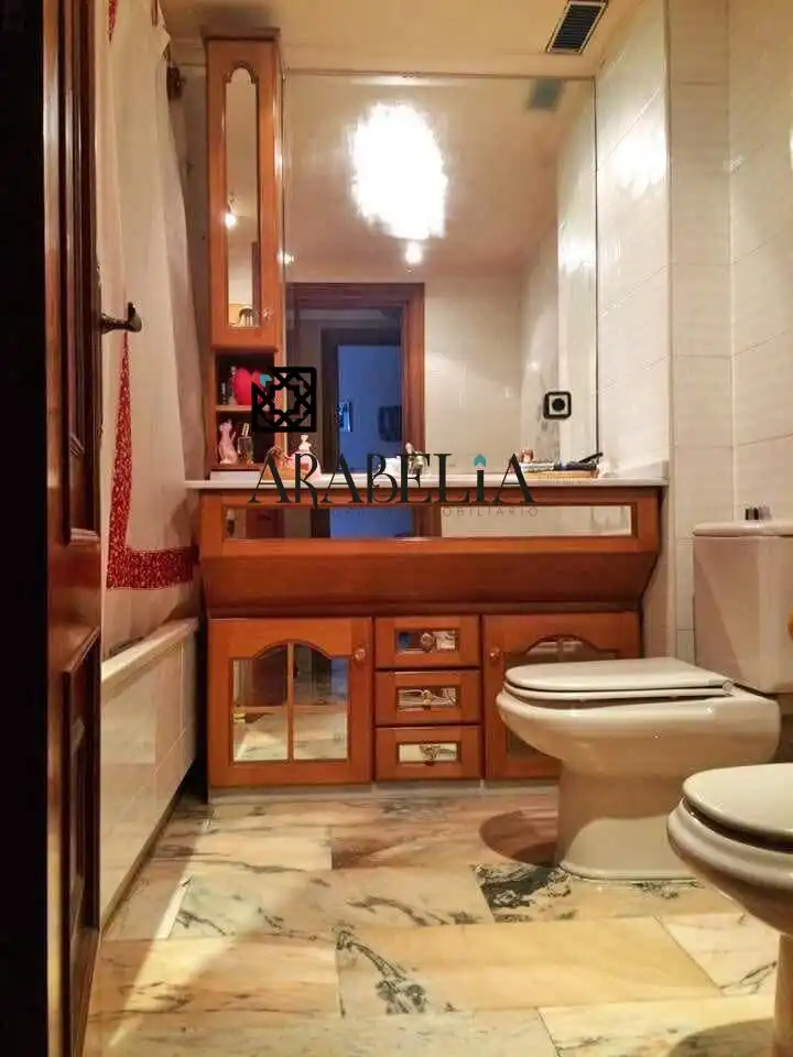 Badezimmer von Haus oder Chalet zum Verkauf in Córdoba mit Klimaanlage, Terrasse und Abstellraum