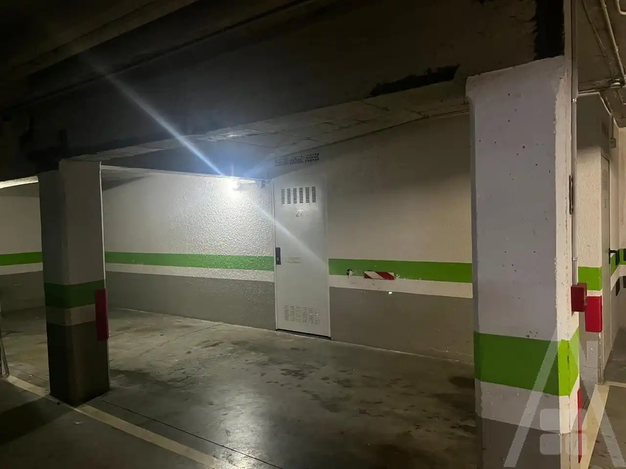 Parkplatz von Wohnung zum Verkauf in Etxebarri mit Heizung, Parkett und Terrasse