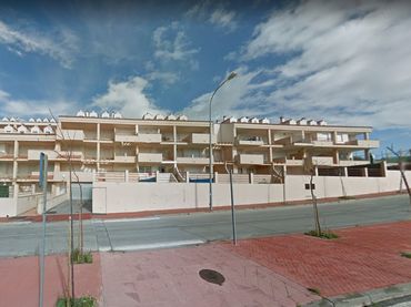 Parking avec ascenseur à vendre à Oregano