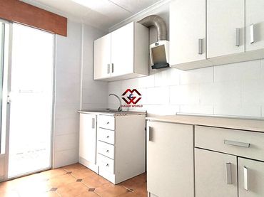 Appartement compact avec balcon à vendre à Calle san vicente