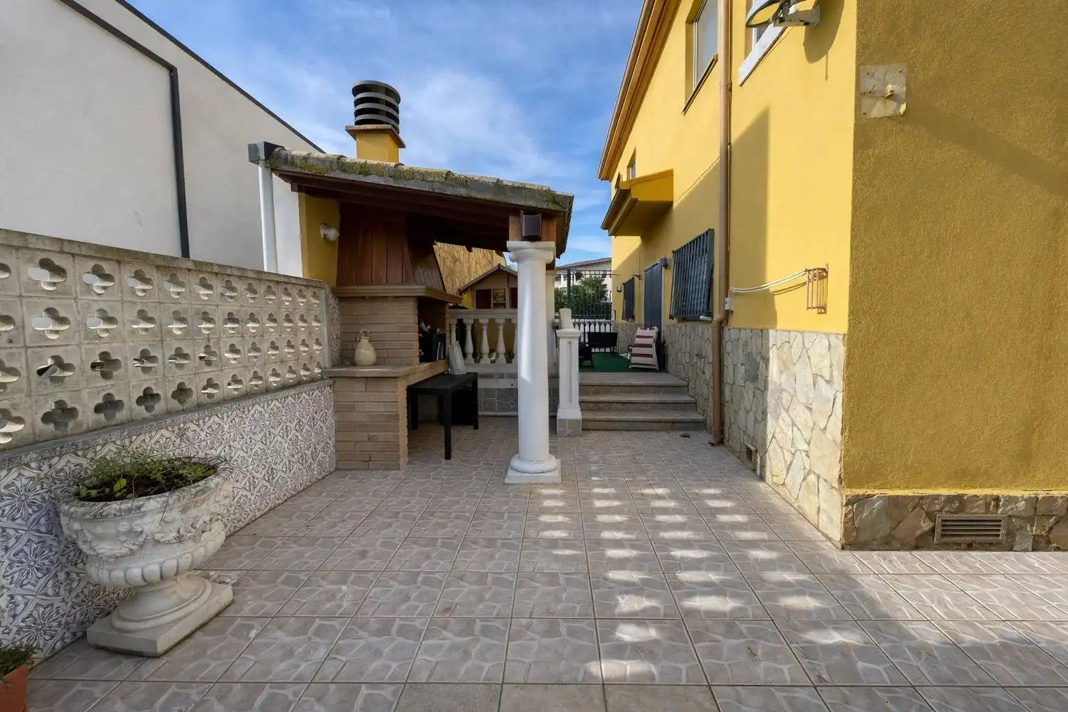 Terrassa de Casa o xalet en venda en Empuriabrava amb Aire condicionat, Calefacció i Jardí privat