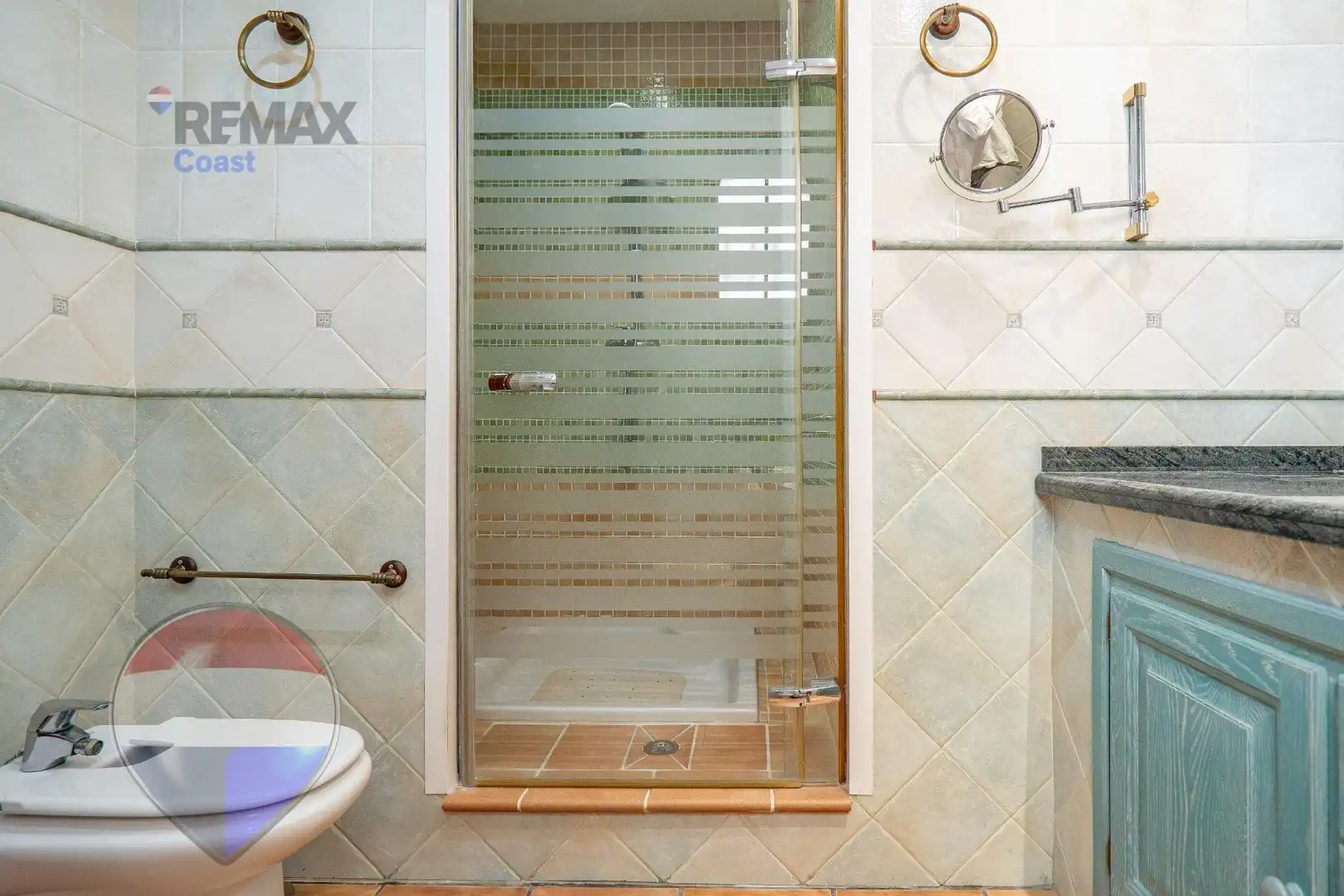 Bathroom of Houses for sale in Málaga