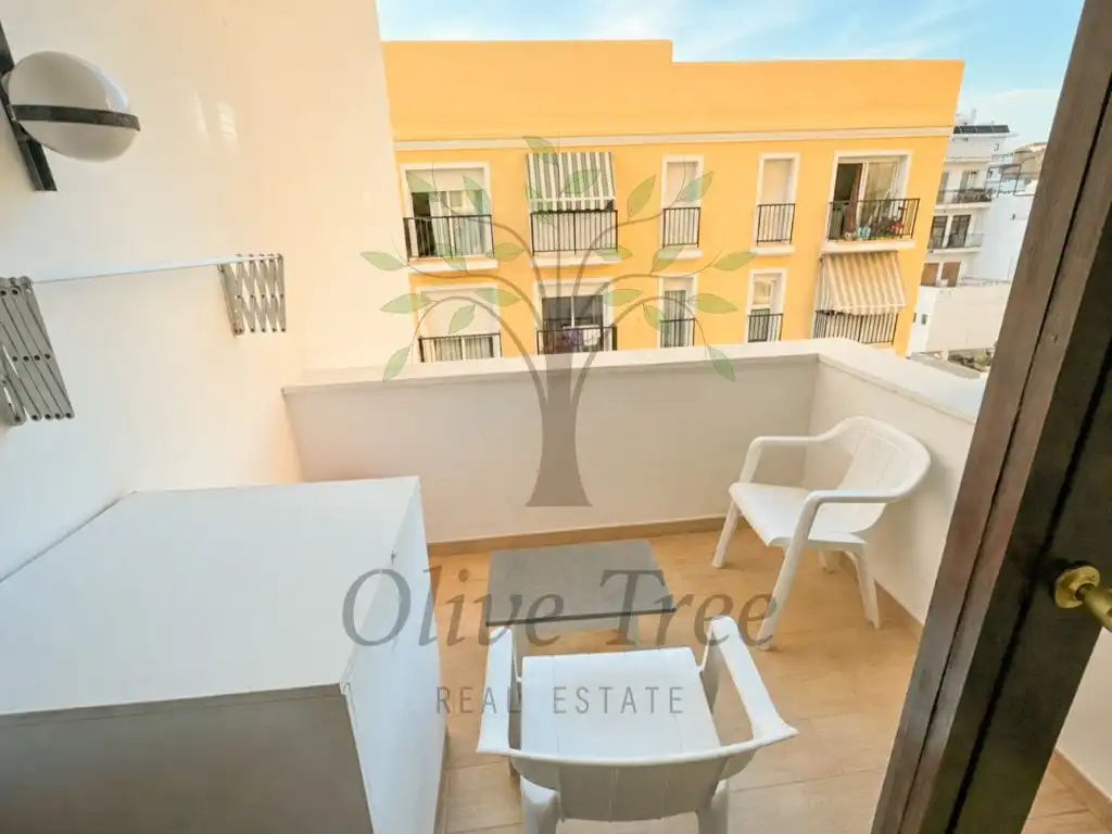 Apartment with lift for sale in Calle General Balanzat, imagen 4