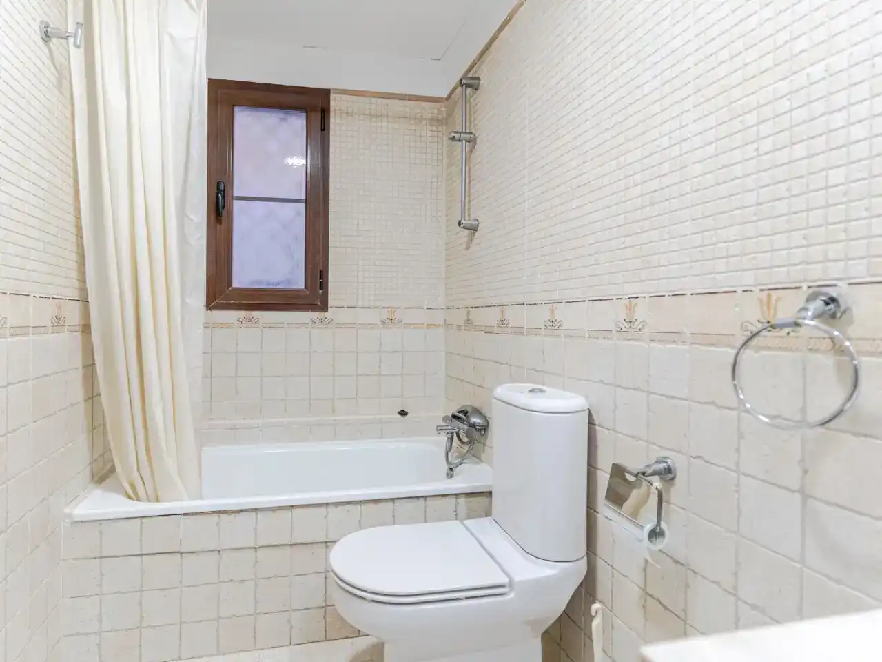 Bathroom of Flat for rent in Monachil
