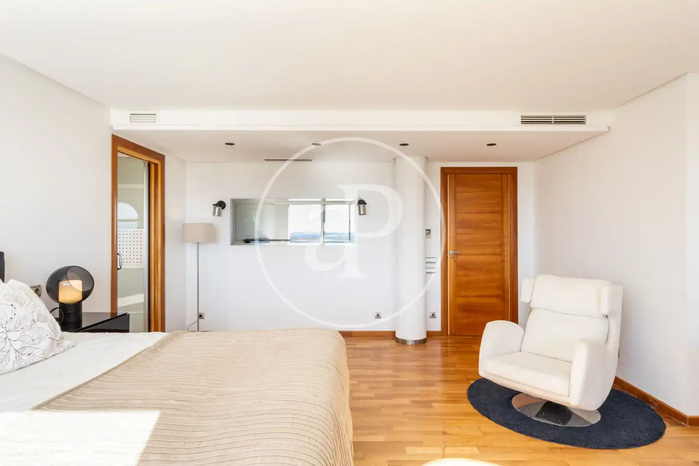 Habitación de Casa o chalet en venta en Torrent con Aire acondicionado, Calefacción y Jardín privado