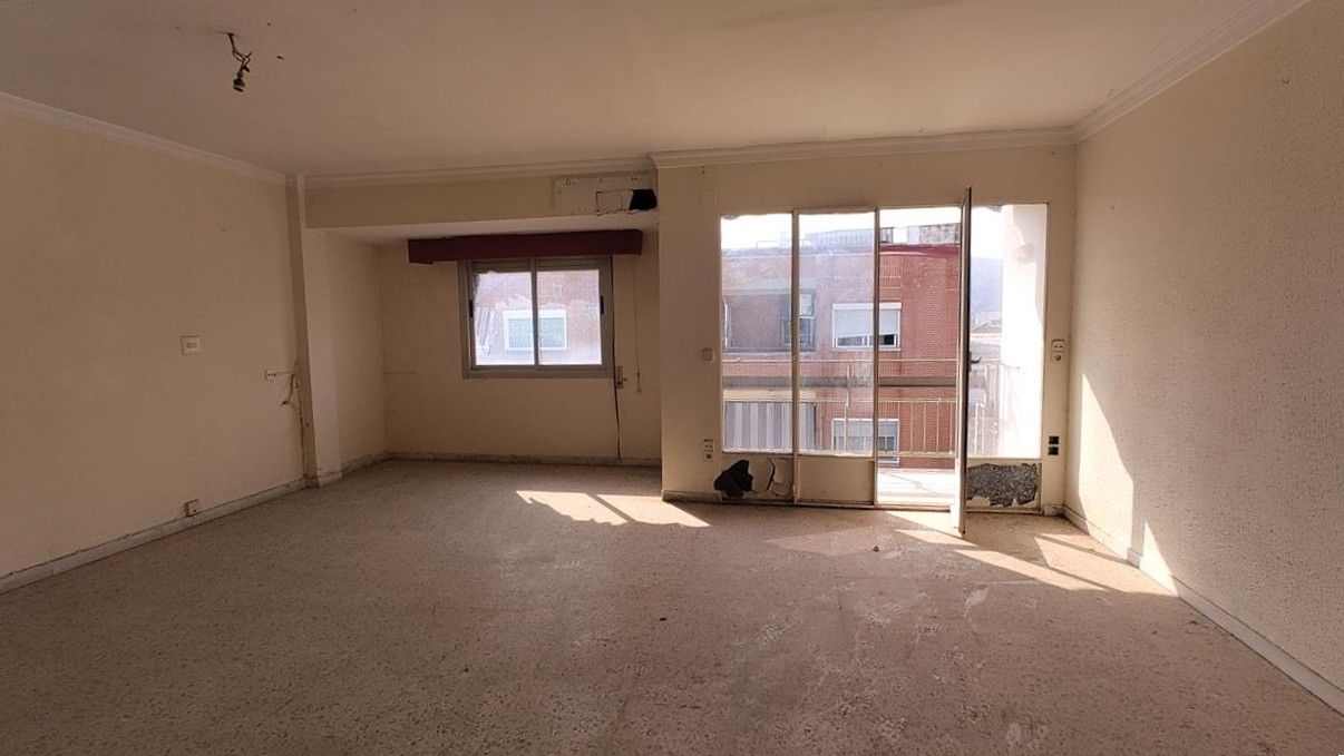 Bedroom of Apartment for sale in Canals  with Balcony