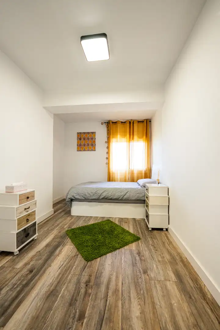 Habitación de Piso en venta en Tarragona con Parquet, Terraza y Amueblado