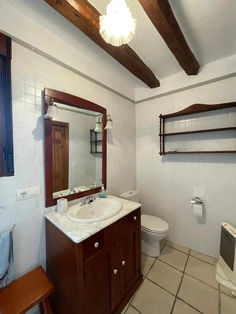Bany de Casa o xalet en venda en Alpujarra de la Sierra amb Aire condicionat, Calefacció i Terrassa