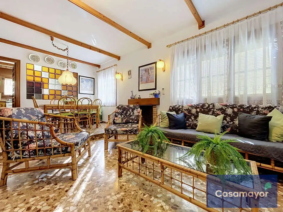 Sala d'estar de Casa o xalet en venda en Sant Joan d'Alacant amb Aire condicionat, Jardí privat i Piscina