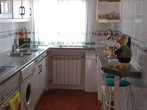 Cuina de Casa o xalet en venda en Cardiel de los Montes amb Aire condicionat, Terrassa i Piscina