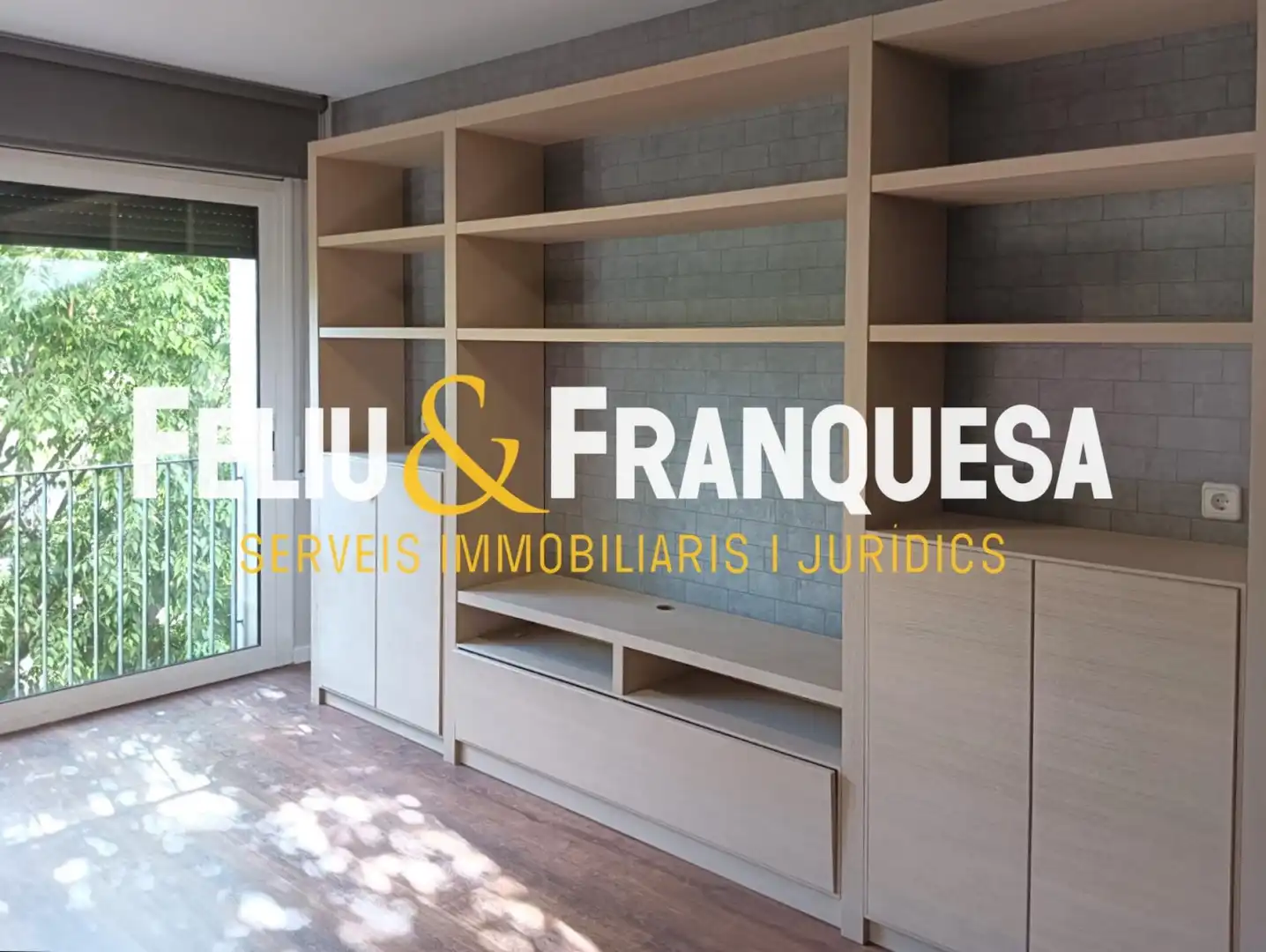 Piso en venta en Sabadell con Calefacción, Piscina y Amueblado