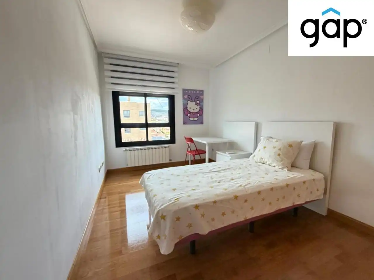 Bedroom of Flat for rent in Cuenca  with Air Conditioner, Heating and Parquet flooring