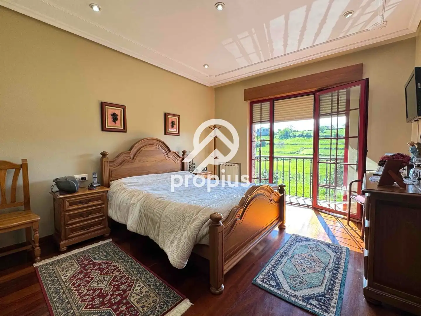 Habitación de Casa o chalet en venta en Avilés con Calefacción, Jardín privado y Parquet