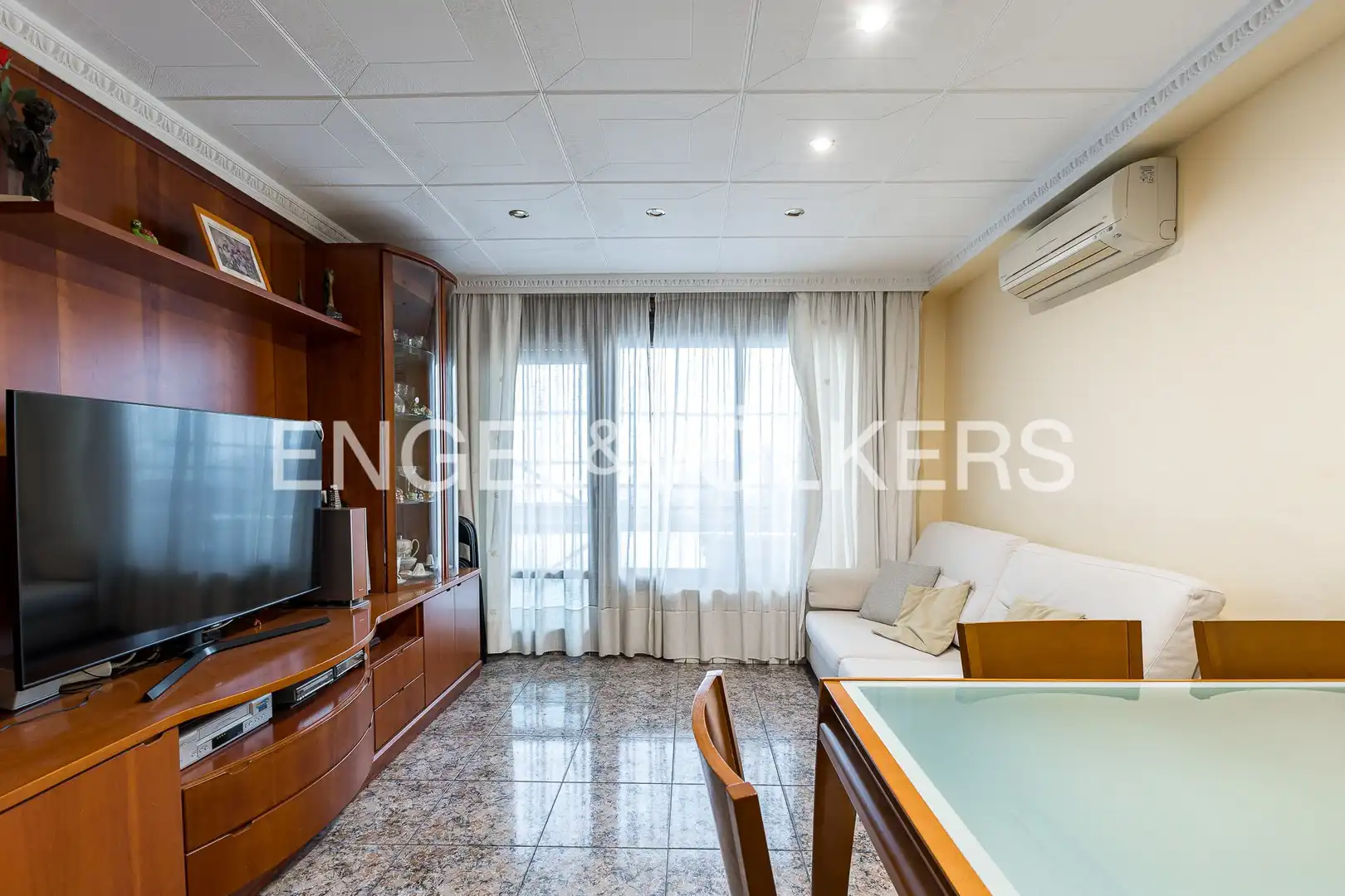 Sala de estar de Piso en venta en Barcelona con Calefacción y Balcón