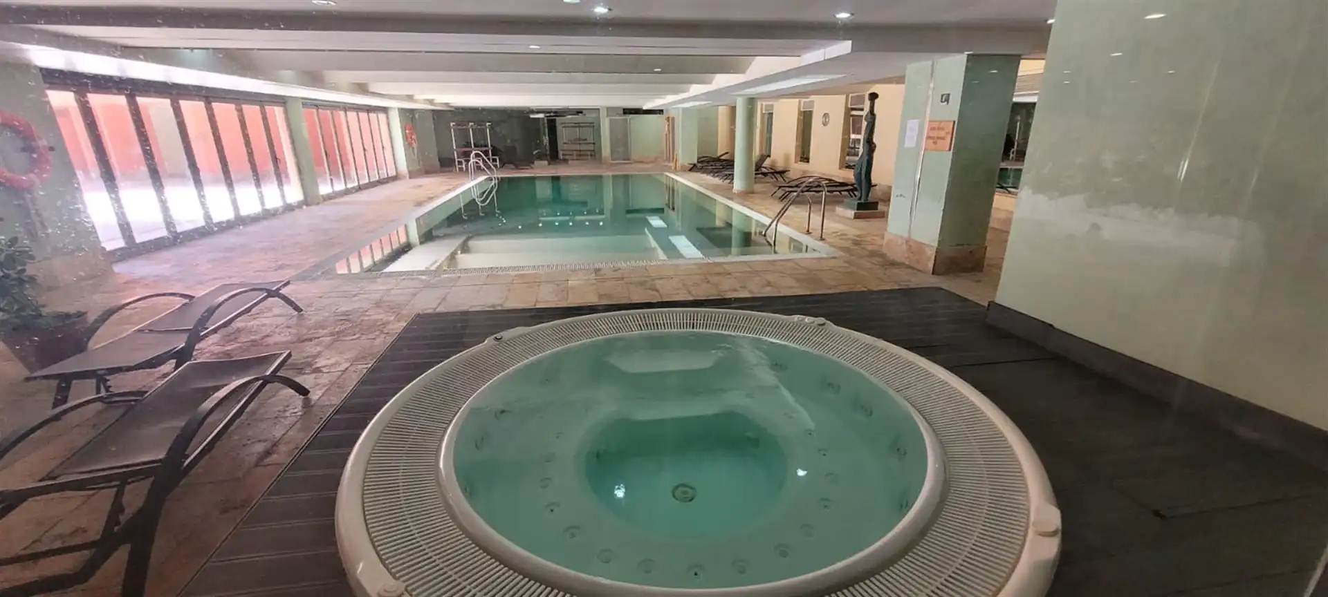 Piscina de Apartament en venda en Estepona amb Aire condicionat i Terrassa