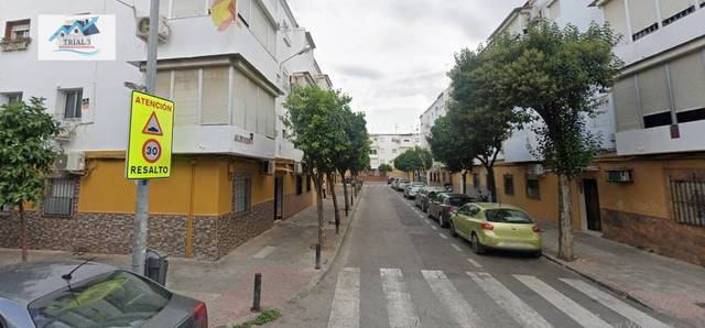 Piso en Venta en Calle ALBURES en San Jerónimo - La Bachillera