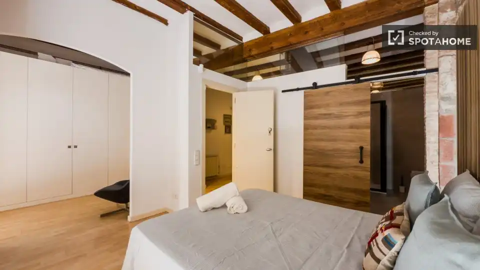 Flat for rent in Sant Pere, Sta. Caterina i la Ribera