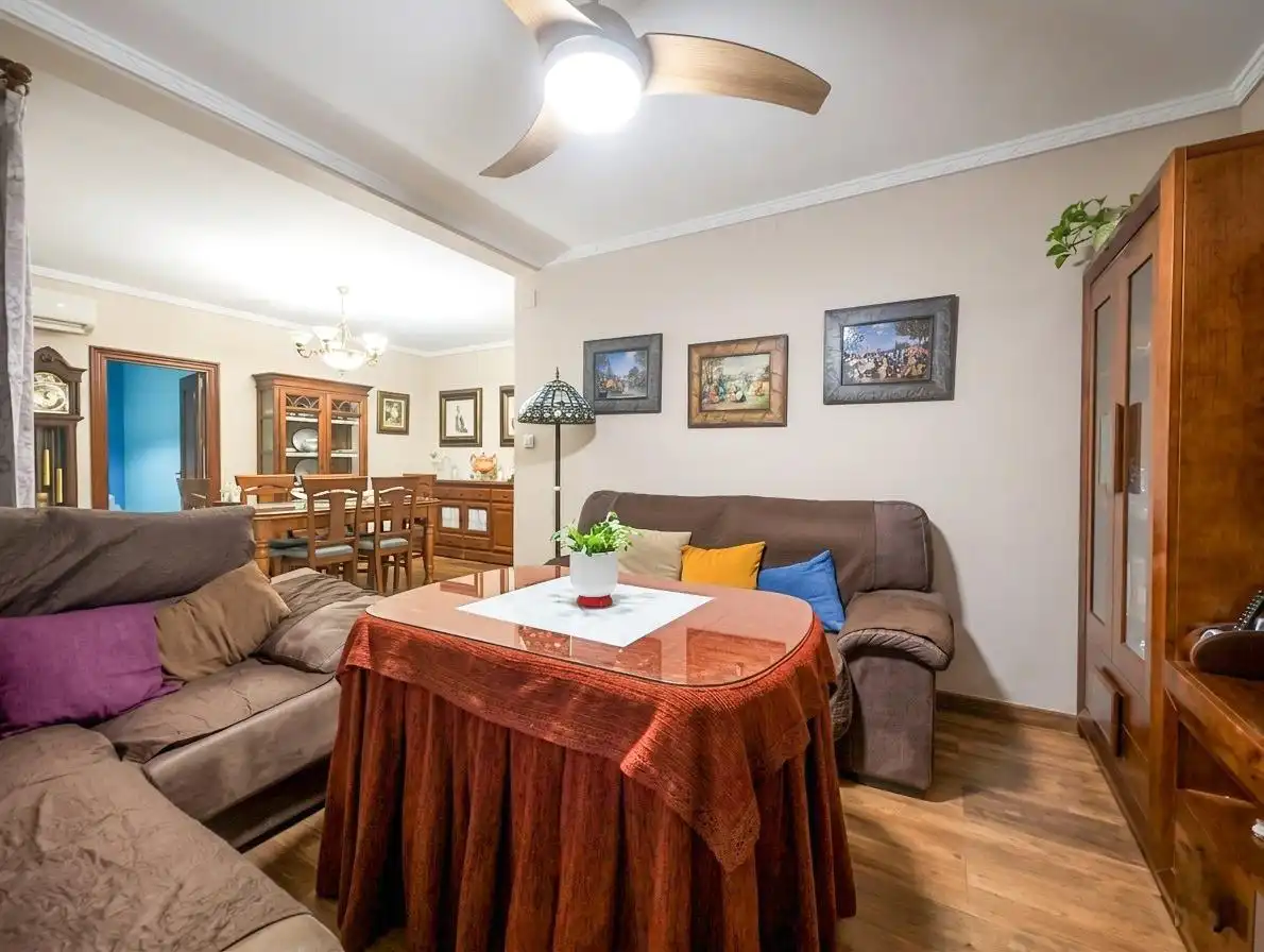 Wohnzimmer von Wohnung zum Verkauf in Puertollano mit Klimaanlage, Parkett und Möbliert