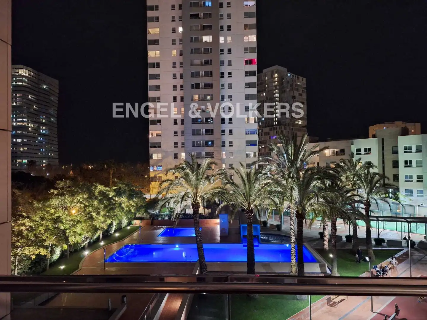 Schwimmbecken von Wohnung zur Miete in Barcelona mit Klimaanlage, Heizung und Parkett