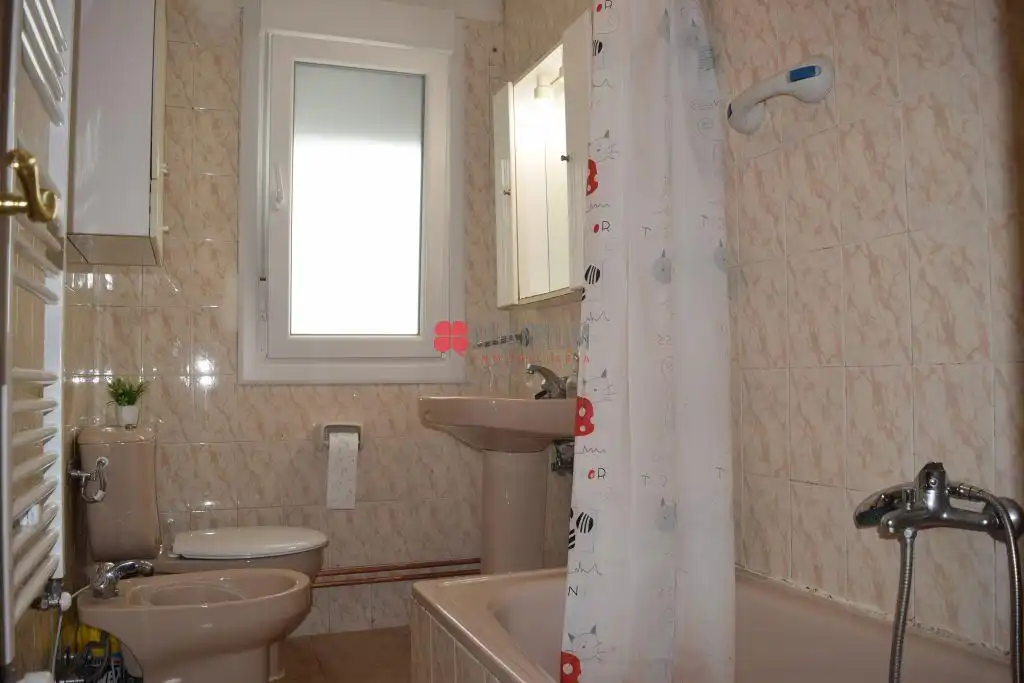 Baño de Piso en venta en Santiago de Compostela  con Trastero