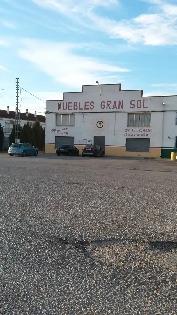 Aparcament de Nau industrial en venda en Villarrobledo amb Alarma