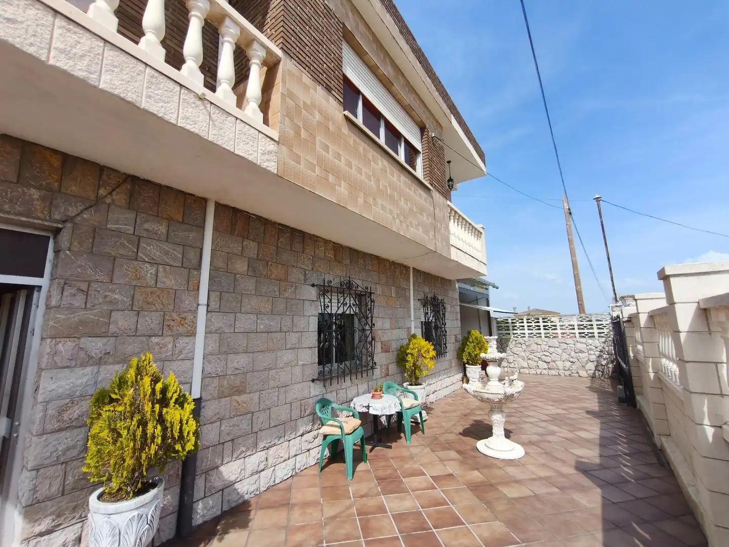 Terrassa de Casa o xalet en venda en San Andrés del Rabanedo amb Calefacció, Terrassa i Piscina