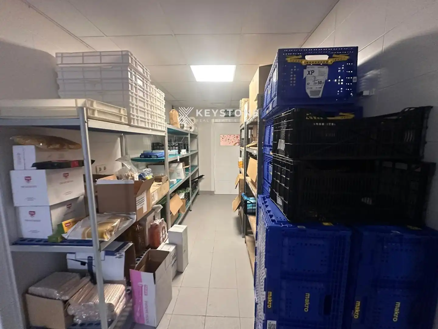 Commercial properties for sale in Alicante / Alacant  with Air Conditioner, Terrace and Furnished