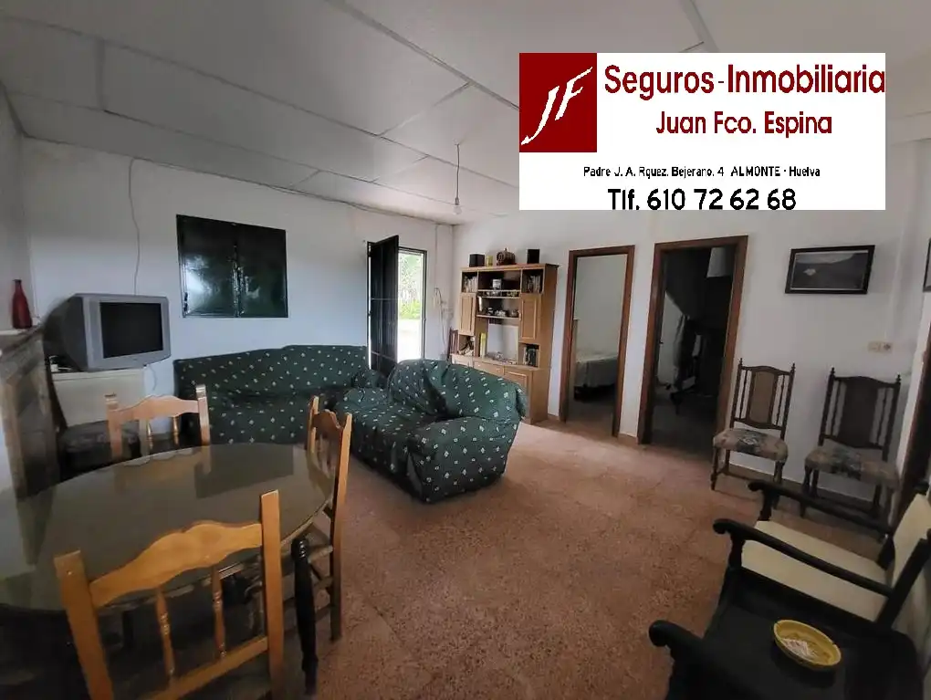 Sala de estar de Finca rústica en venta en Almonte con Jardín privado, Terraza y Trastero