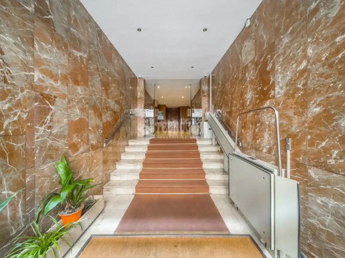 Piso en venta en Madrid con Calefacción, Parquet y Terraza