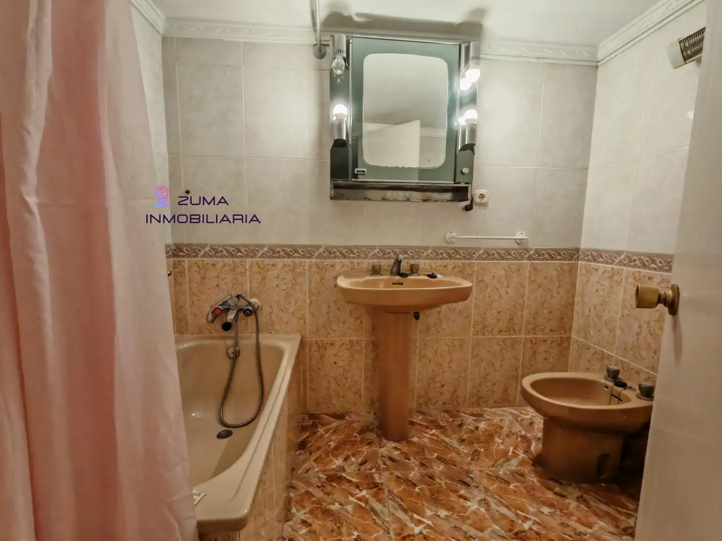 Bany de Casa o xalet en venda en Málaga amb Aire condicionat, Calefacció i Terrassa