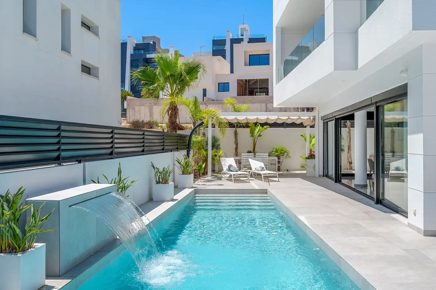 Piscina de Casa o chalet en venta en Guardamar del Segura con Calefacción, Jardín privado y Terraza