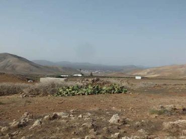 Rural land for sale in Yaiza pueblo