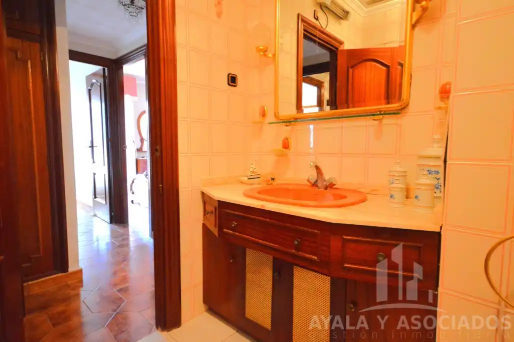 Baño de Piso en venta en Cartagena con Terraza y Balcón