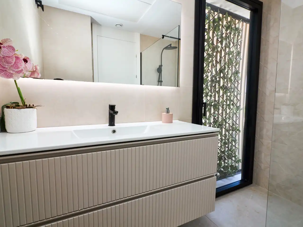 Baño de Casa o chalet en venta en Orihuela con Aire acondicionado, Calefacción y Jardín privado