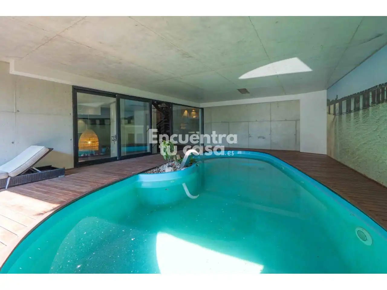 Piscina de Casa o xalet en venda en Donostia - San Sebastián  amb Jardí privat, Terrassa i Piscina
