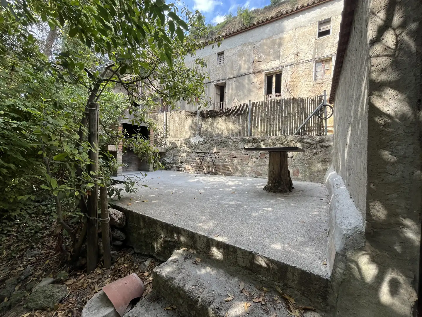 Vista exterior de Local de lloguer en Capellades
